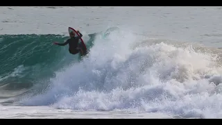 Josh Kerr riding a twin fin on Greenmount Point..