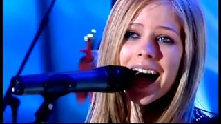 Avril Lavigne - Nobody's Home (live @ Ant & Dec's Saturday Night Takeaway 2004)