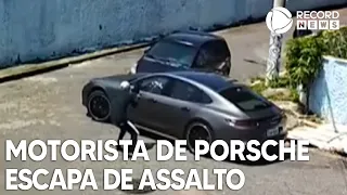 Motorista de veículo de luxo escapa de assalto