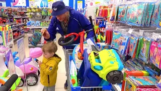 ФЁДОР как ВЗРОСЛЫЙ. ПОКУПКИ к ЛЕТУ./FEDOR as an ADULT. SHOPPING for SUMMER.