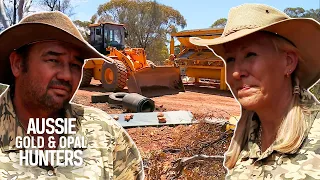 The Gold Gypsies Enlist The Dirt Dogs To Help Fix Their Dry-Blower | Aussie Gold Hunters