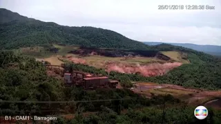 Momento exato do rompimento da barragem em Brumadinho (Imagens: TV Globo)