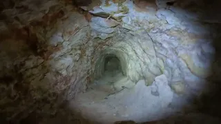 Alunogen mine tunnel #1