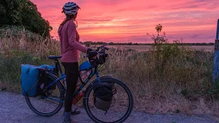 Cycling England: Hadrian's Wall to the Cliffs of Dover // World Bicycle Touring Episode 27