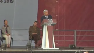 López Obrador ofrece arrancar de raíz el régimen corrupto en México