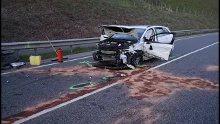 Schwerer Verkehrsunfall B42 bei Hammerstein - Polizei - Feuerwehr - Vollsperrung