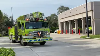 Palm Beach Gardens Fire Rescue Battalion Chief 61, Ladder 61, and Rescue 61 Responding From Station!