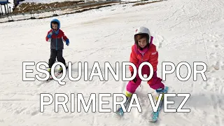 Aprendiendo a esquiar con niños en los Pirineos