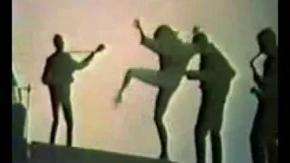 Insane 60s dancing (Guitars Diable - La Lecon De Twist)