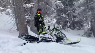 CRAZY snowmobile FAILS AND WINS 2023