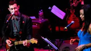 Joseph Gordon Levitt sings in Fall Formal @ The Orpheum (2011) LIVE HD