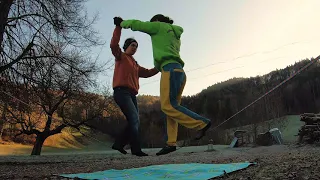 Slackline-Tutorial: How to do a Tandem-Walk (also for Beginners)