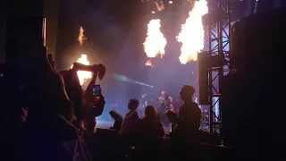 Babymetal   'PA PA YA'   London 23 02 2020   insane pyros