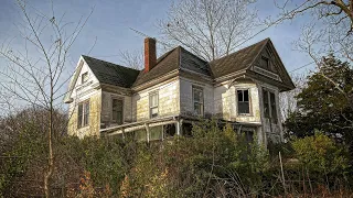 Incredible Packed Abandoned Frisco Mansion Along the Coast of Virginia