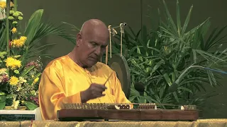 Sri Chinmoy improvising in Thailand