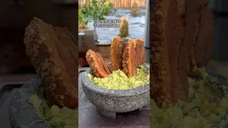 Chicharrones with guacamole