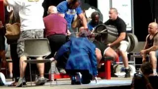 1000lb Bench Press - Near DEATH!!!!