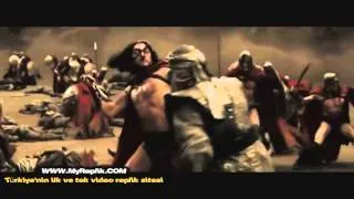 300 Spartalı ~ Yüzbaşı'nın oğlu astinos'un öldürüldüğü sahne