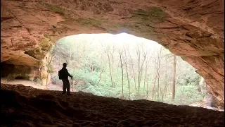 White Rocks and Sand Cave Hike at Cumberland Gap Park