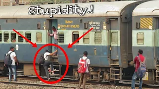 People Showing Stupidity !! Reckless People Trying to Board Running Train || Mayurakshi Passenger