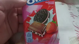 Шоколад Alpen Gold Oreo клубничная начинка 95гр