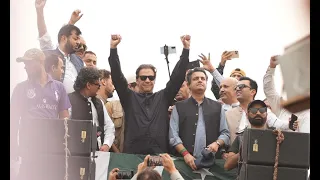 Chairman PTI Imran Khan at Super Asia Point in Gujranwala on Haqeeqi Azadi March Day 5