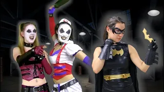 BATGIRL vs HARLEY QUINN