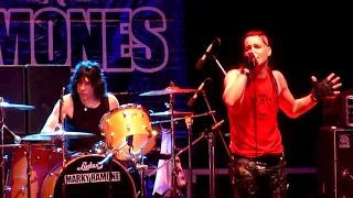 Marky Ramones Blitzkrieg + Michale Graves (The Misfits) - What a Wonderful World + Blitzkrieg Bop