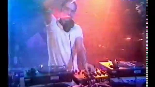 Members of Mayday   10 In 01 Paul van Dyk   Live at Mayday 2001