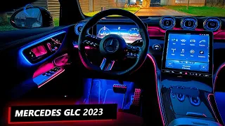 Mercedes GLC intérieur et éclairage d’ambiance de nuit