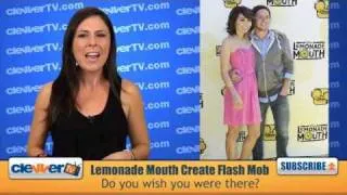 'Lemonade Mouth' Cast Perform Flash Mob At Apple Store