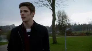The Flash - Barry stops tsunami and go back in time