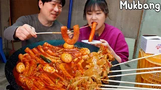 Mukbang | Long and thick Gare-tteok Tteokbokki with fishcakes and radish.