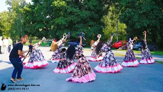 Цыганский уличный танец