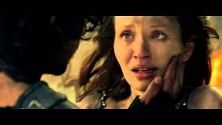 Pompeii 2014 - Kissing scene (Last scene) HD   ( Marius )