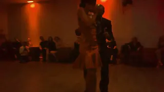 Argentine tango: Carlos Copello & Victoria Galoto - El Cachafaz (repost)