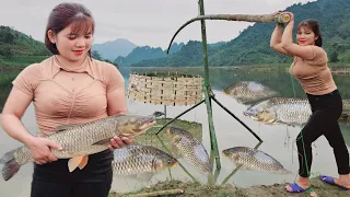 Giant fish trap made of bamboo, girl's survival life on the lake.