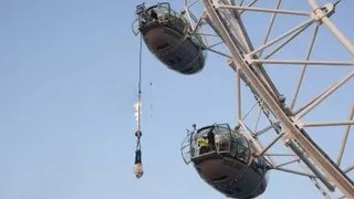 Jonathan Goodwin: The Incredible Mr. Goodwin: escapes from a burning rope up the London Eye