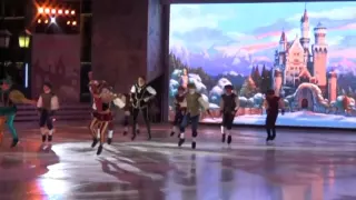 Никита Михайлов и Илья Гурылев в шоу на льду "Лебединое озеро"