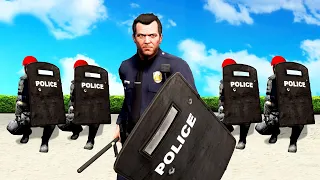 Joining THE RIOT POLICE in GTA 5!