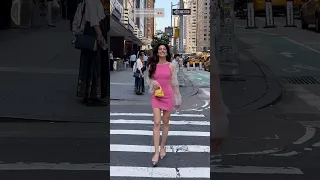 People’s-reactions #nyc #walkingdownthestreet #reactions #malena #style #reactionvideo #viral