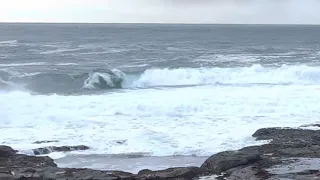 Bodysurfing a slab reef in Oregon