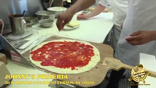 Foodie Fridays - Johnny's Pizzeria (s01;ep01)