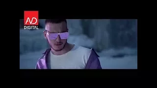 Mozzik - Me hile (Official Lyrics Video)
