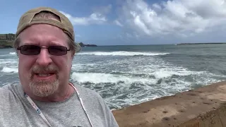 Surfer 🏄 Waves 🌊 here in Kauai Hawaii