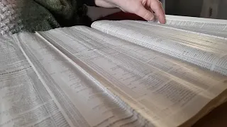 ASMR pageturning crinkle ,thin paper magazine/ books