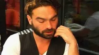 24/7 Chicago interviews Galecki