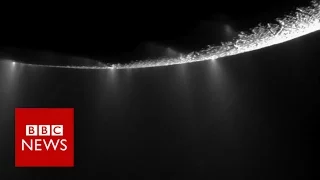 Saturn moon 'able to support life' - BBC News