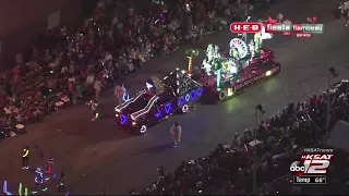 Video: Hundreds of thousands attend Fiesta Flambeau parade