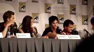 Vampire Diaries Comic-Con Part 9 Ian Somerhalder playing with his Iphone